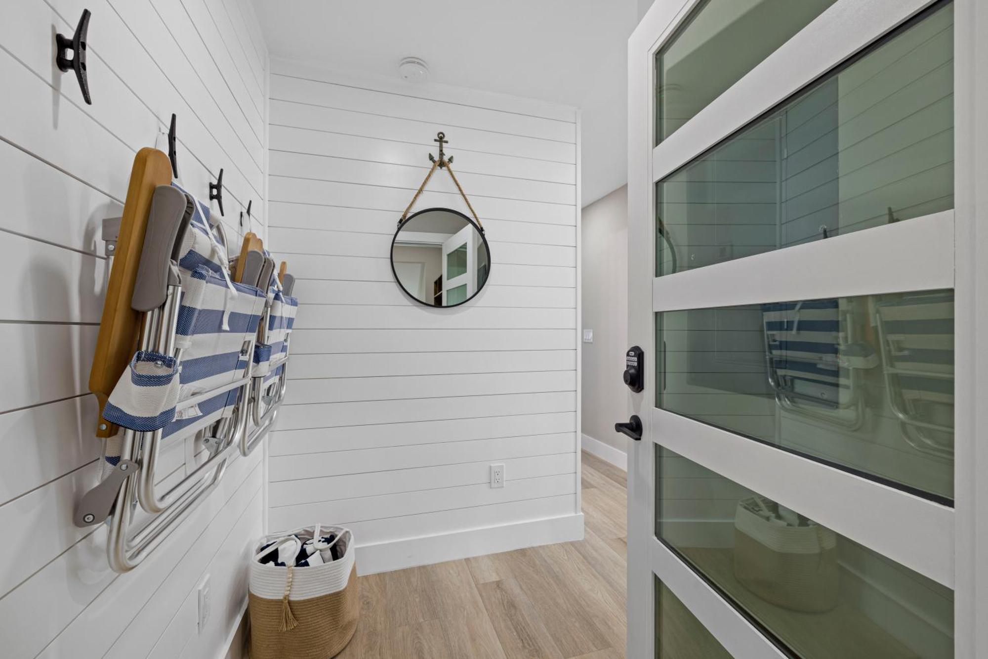 Chadwick Cove Marina Aparthotel Englewood Exterior photo