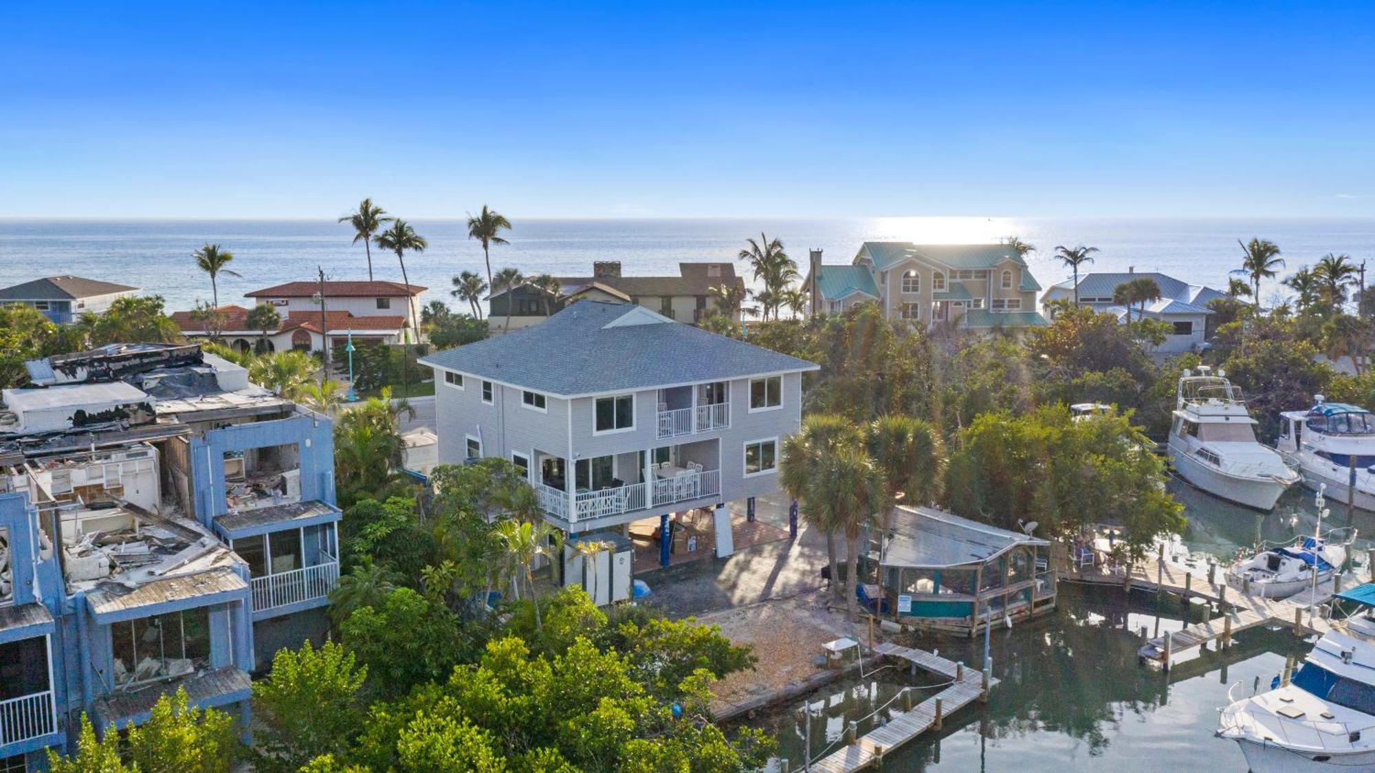 Chadwick Cove Marina Aparthotel Englewood Exterior photo